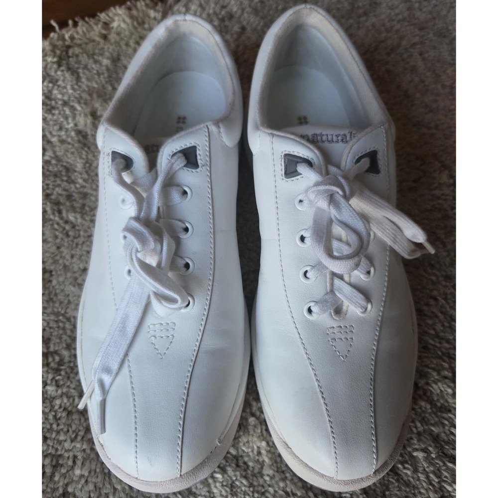 NATURALIZER Womans White Leather Sneakers Sz 8M  ~Excellent Pre-owned Condition~